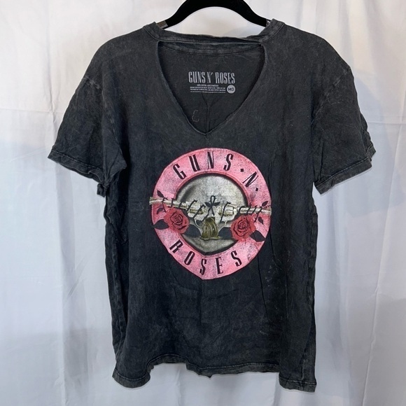 Guns N’ Roses Top Graphic Stonewash Dye Choker Short Sleeve Band Tee Shirt - Picture 3 of 9